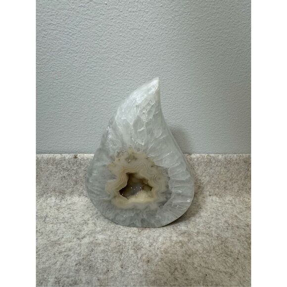 Gorgeous Druzy Agate Flame - Picture 1 of 7